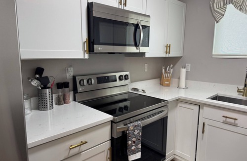 Saint Armands Key Condo | Cozy 1 Br Condo on St. Armand’s Circle!