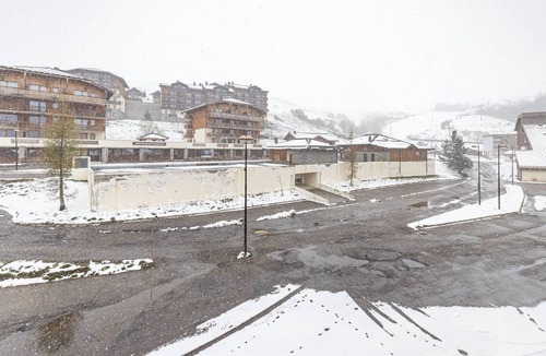 Montgellafrey Apartment | Cozy 19m² Studio for 3, next to ski lift