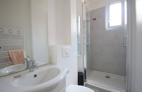Quartier des Grandes-Carrieres Apartment | Cozy 1 Room - Jules Joffrin/Montmartre