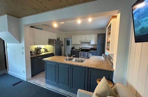 Prince Edward House | Cozy 125 year old home in the County - Min 30 days