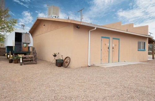 Tombstone Apartment | Cozy 1880 Sheepherders Wagon in Tombstone!