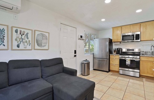 Southeastern Sacramento House | Cozy 1BA/1BR Budget Stay in the Heart of Sac!