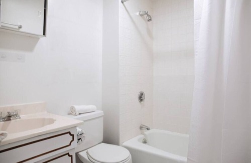 Fenway–Kenmore Apartment | Cozy 1BDR Close to Fenway!