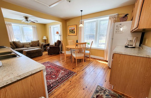 Lansing Apartment | Cozy 1Bdrm Apartment Above Old Orchard Creek General Store