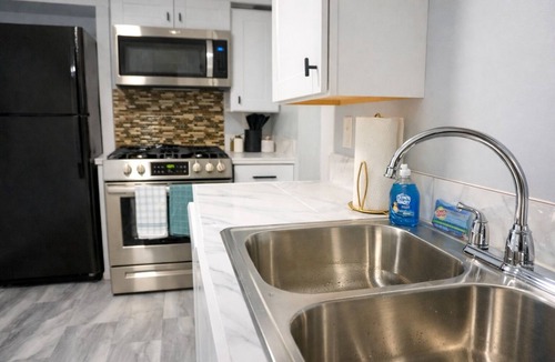 Lower Avenues Apartment | Cozy 1Bdrm Great Location Fast Wi-fi