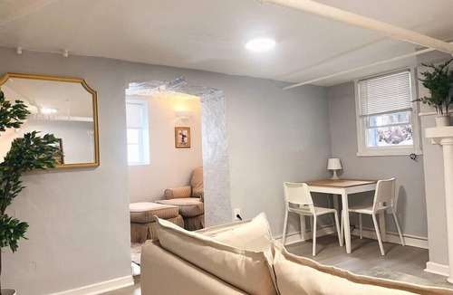 Lower Avenues Apartment | Cozy 1Bdrm Great Location Fast Wi-fi