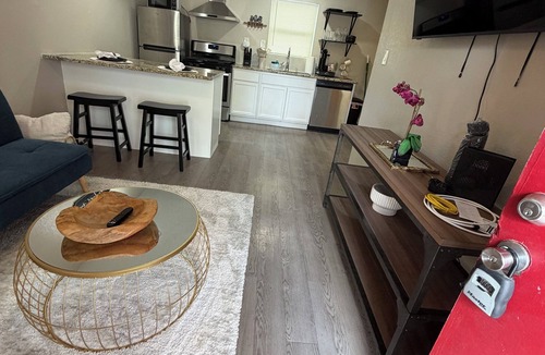 Mahncke Park Apartment | Cozy 1Bed Studio Near DT- FtSam-UIW-Trinity-PEARL!