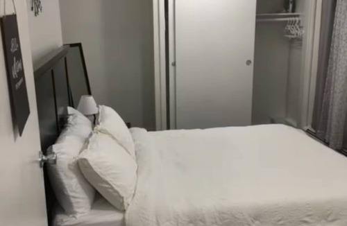 Queens Apartment | Cozy 1Bedroom Lower Level Apt