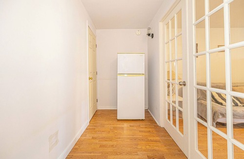 Nouveau-Rosemont Apartment | cozy 1BR 5mins walk to metro free parking