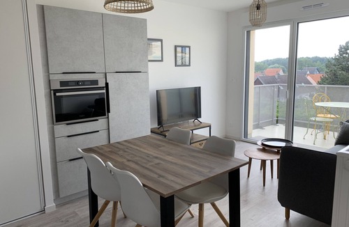 Fort-Mahon-Plage Apartment | Cozy 1BR Apartment in Central Fort-Mahon-Plage with Private Parking