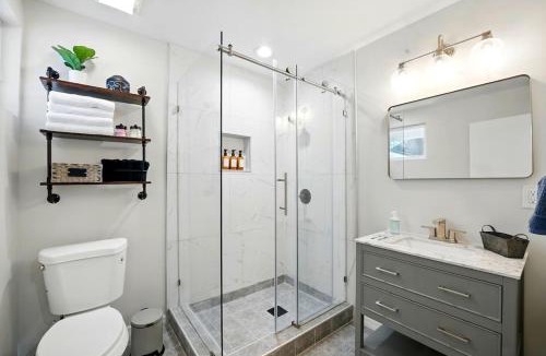 Murray Hill Apartment | Cozy 1BR Apartment Walking To Downtown Murray Hill