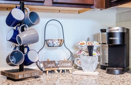 Inman Park Apartment | Cozy 1BR APT Inman Park Atlanta, Beltline Trail- Free Parking!