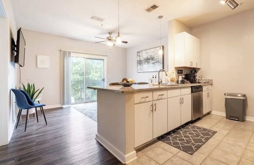 Inman Park Apartment | Cozy 1BR APT Inman Park Atlanta, Beltline Trail- Free Parking!