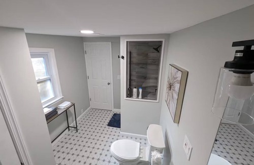 Andover House | Cozy 1BR Barn Escape Fire Pit & Yard