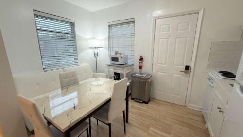 Flamingo/Lummus Apartment | Cozy 1BR Beach Apartment Walk to Miami Beach
