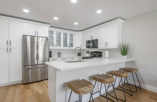 Apollo Beach House | Cozy 1BR Condo | Family & Pet Friendly