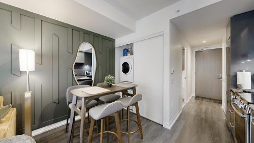 Garden District Apartment | Cozy 1BR Condo in Core Toronto