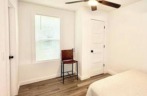 West Plains Apartment | Cozy 1BR Entire Unit in W. Plains, nice location!