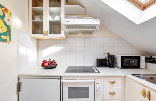 Jardin des plantes Apartment | Cozy 1BR for 4 in the Heart of Latin Quarter