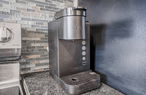 South Central Houston Apartment | Cozy 1BR Near Downtown & EaDo Perfect for Long Stays