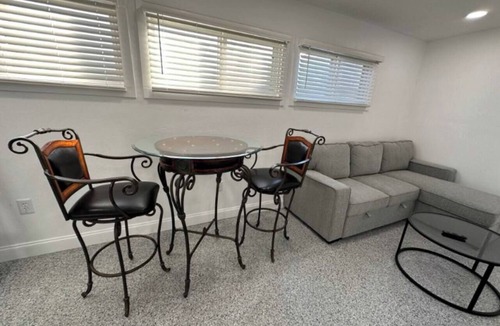 Cheyenne House | Cozy 1BR Retreat in Cheyenne