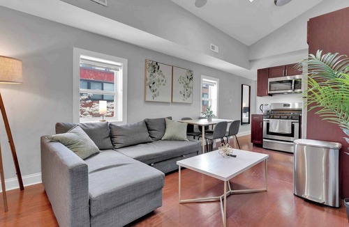 Southwark Apartment | Cozy 1BR Retreat | Sleeps 4 | by Independence Hall