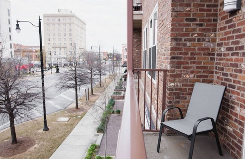 Montgomery Apartment | Cozy 1BR Retreat | Steps from Downtown