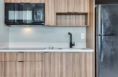 North Beach Apartment | Cozy 1BR Seaside, Steps to Hollywood Beach & More