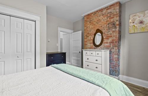 Waterford Valley Apartment | Cozy 1BR TV Wi-Fi Kitchen Nature View