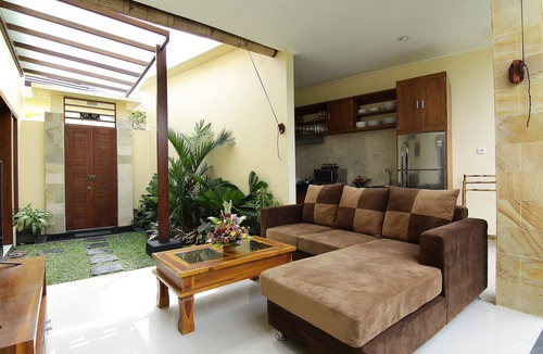 Seseh House | Cozy 1BR Villa - 11Min Drive To Berawa Beach! W/Private Swimming Pool!