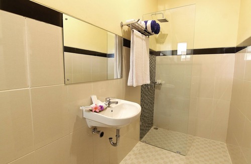 Seseh House | Cozy 1BR Villa - 11Min Drive To Berawa Beach! W/Private Swimming Pool!