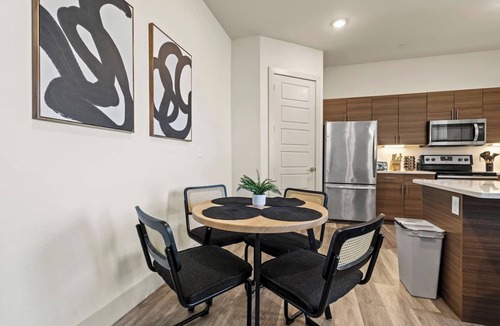 Fort Worth Apartment | Cozy 1BR | Walk to West 7th District