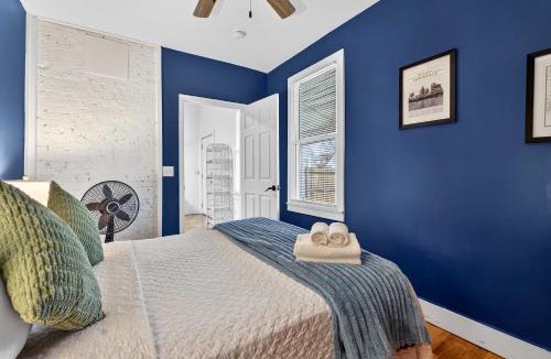 Shelby Park Apartment | Cozy 1st-Floor Flat 2BR Backyard Free Parking