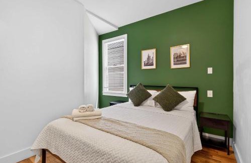 Shelby Park Apartment | Cozy 1st-Floor Flat 2BR Backyard Free Parking