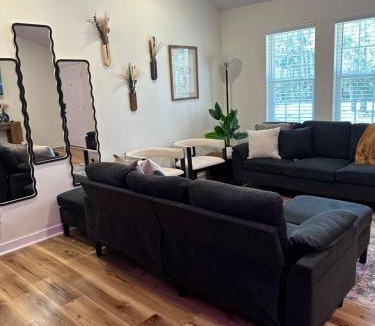 Walthourville Apartment | Cozy 2-bed 1-bath apartment