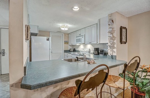 Fernandina Beach Condo | Cozy, 2 bed/2 bath condo