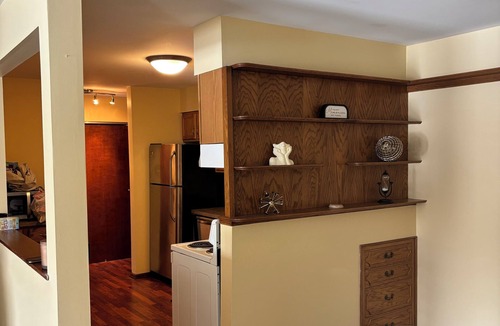 Edina Condo | Cozy 2 bed 2 bath central location