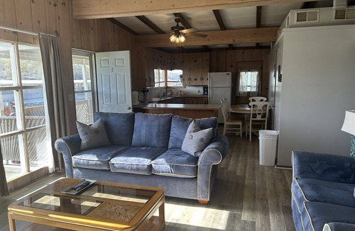 Cleora Cottage | Cozy 2 Bed 2 Bath Lake Front Cottage