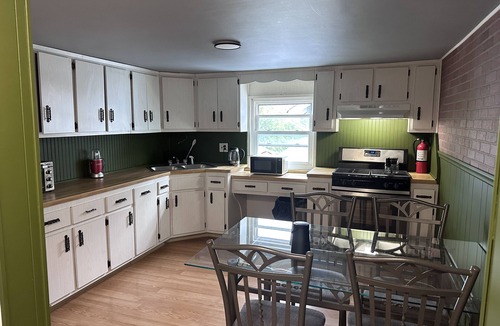 Kearny Apartment | Cozy 2 bed mins away from NYC