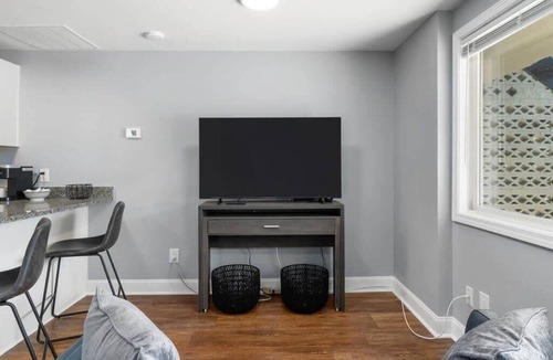 Columbus Apartment | Cozy 2-Bed Near OSU Campus