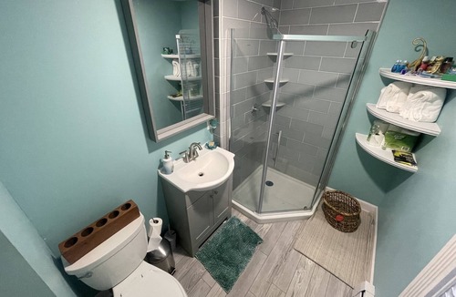 Fitchburg House | Cozy 2 bed suit