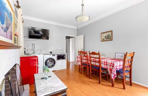 Riverwood House | Cozy 2 bed villa in Narwee