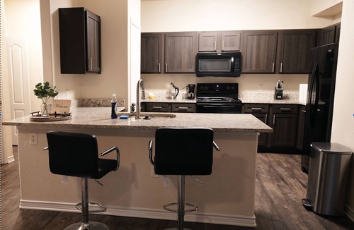 Sweetbriar Apartment | Cozy 2-bedroom/2-bath apartment in enjoyable Austin with pool, AC, fitness room