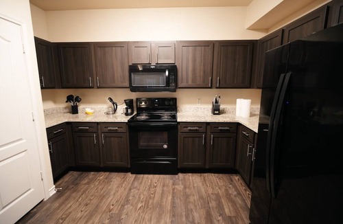 Sweetbriar Apartment | Cozy 2-bedroom/2-bath apartment in enjoyable Austin with pool, AC, fitness room