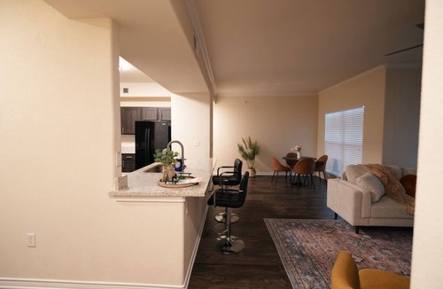 Sweetbriar Apartment | Cozy 2-bedroom/2-bath apartment in enjoyable Austin with pool, AC, fitness room