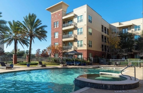 South Main Apartment | Cozy 2-bedroom/2Bath apartment in med Center/NRG
