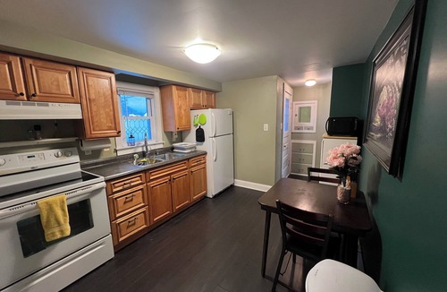 North Tonawanda Apartment | Cozy 2-bedroom apartment with some character in a nice neighborhood