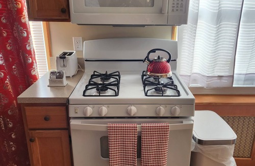 North Philadelphia Apartment | Cozy 2 Bedroom Apartment