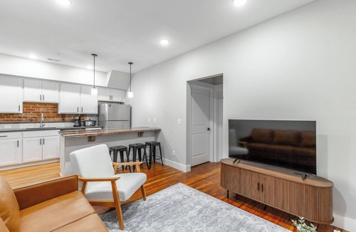 Highland Park Apartment | Cozy 2-bedroom apartment in wonderful Chattanooga with AC, WiFi