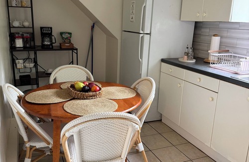 South Amboy Apartment | Cozy 2-bedroom apartment in quaint South Amboy with AC
